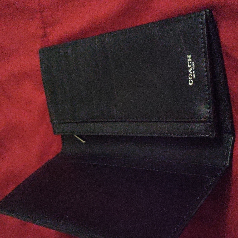 Briefcase - Picture 2 of 4